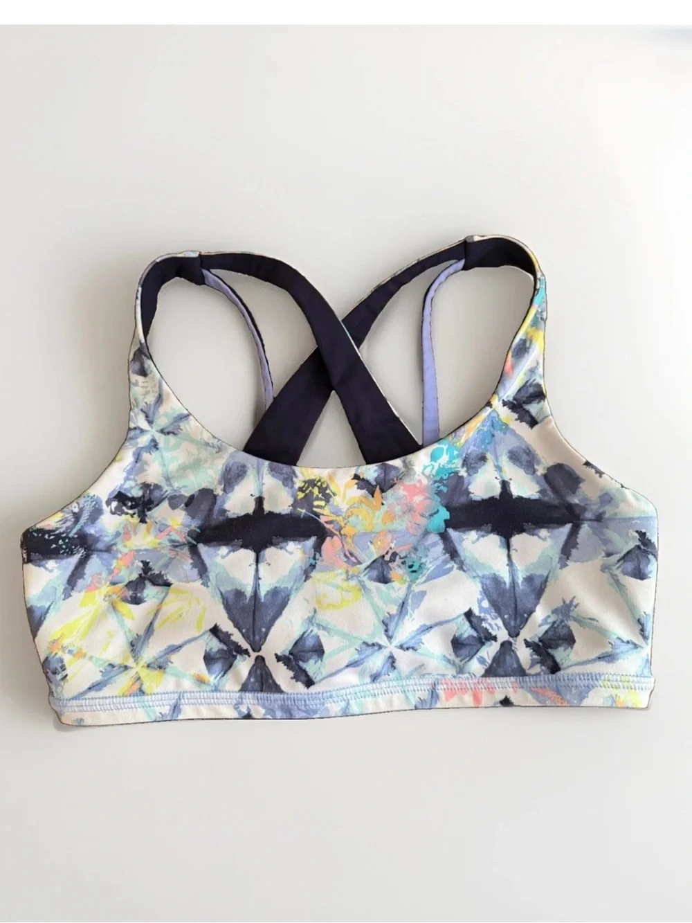Ivivva by Lululemon blue/white racer back reversible sports bra size 10/12